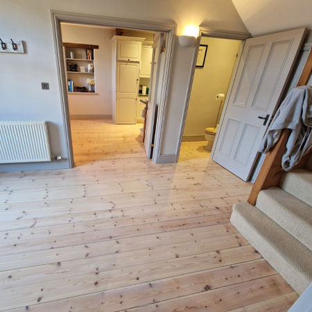  Wood Floor Sanding Plymouth | Wood floor Restoration Plymouth | Commercial Wood Floor Cleaning and Sealing  Plymouth Devon and Cornwall | New Wood Floors Plymouth Devon